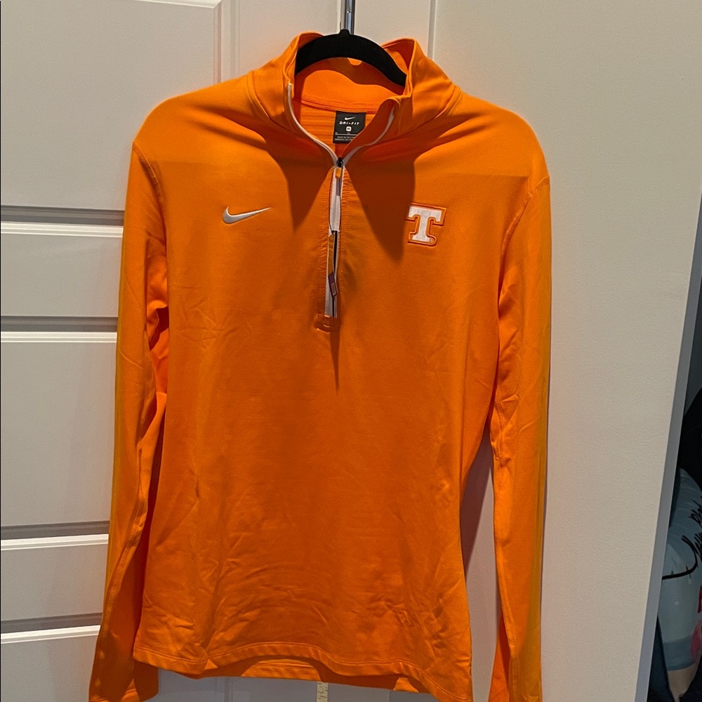 Nike NWT Dri-fit TN Vols Shirt w/zipper collar. Tight Fit w/invisible thumb loop